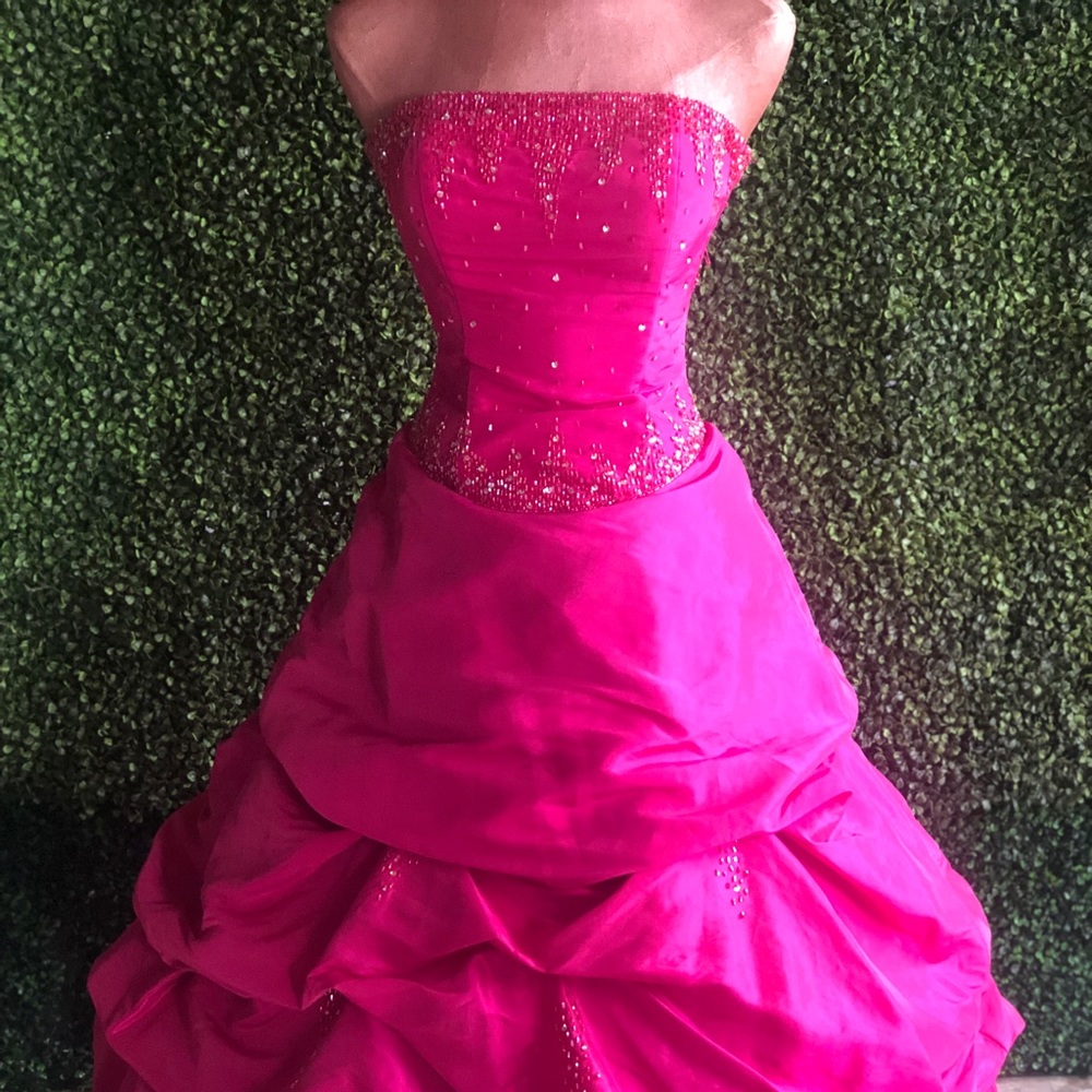 Ball gown